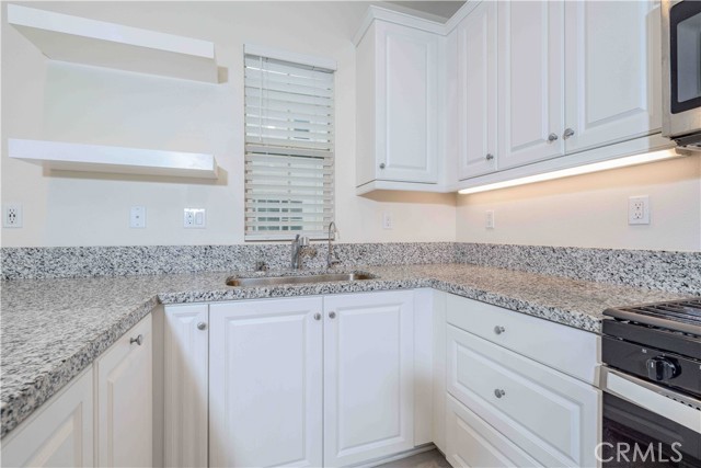 Detail Gallery Image 9 of 29 For 304 Lantana Dr, Stanton,  CA 90680 - 2 Beds | 2/1 Baths