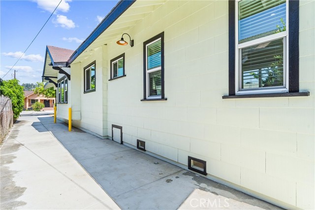 4400 Homer Street, Los Angeles CA: https://media.crmls.org/medias/fe66582b-f74e-4554-af37-afc5544778f7.jpg