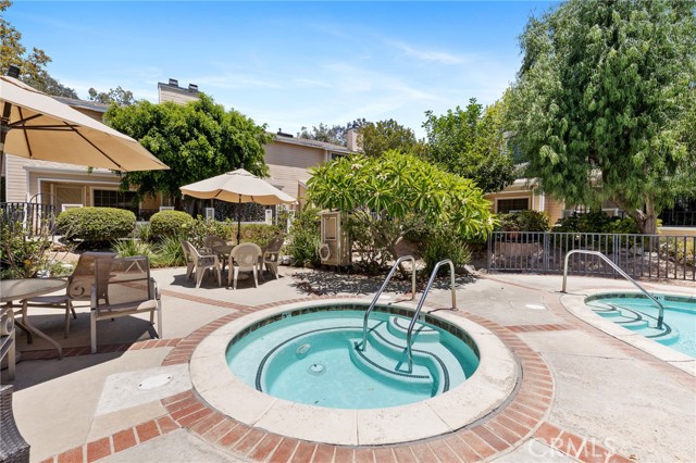7038 De Celis Place, Van Nuys CA: https://media.crmls.org/medias/fe66a85f-9873-40f1-a2cc-15268a476e37.jpg