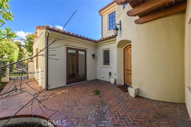 24 Wharfside Drive, Newport Coast CA: https://media.crmls.org/medias/fe66c15b-b741-461a-8f12-16642875a678.jpg