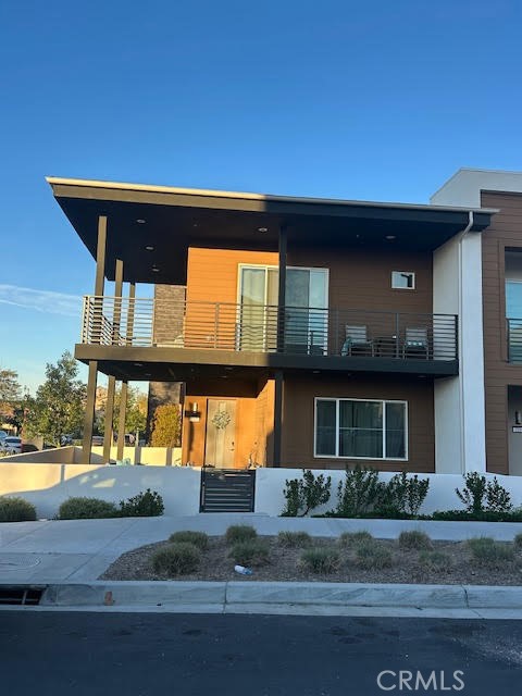 Detail Gallery Image 4 of 28 For 147 Culture, Irvine,  CA 92618 - 4 Beds | 3 Baths