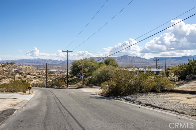 Detail Gallery Image 5 of 12 For 57154 Buena Suerte Rd, Yucca Valley,  CA 92284 - – Beds | – Baths