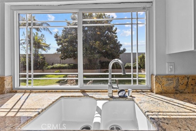 Detail Gallery Image 11 of 35 For 17849 San Rafael St, Fountain Valley,  CA 92708 - 4 Beds | 2/1 Baths