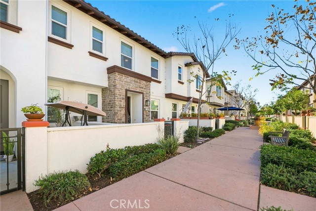 Detail Gallery Image 2 of 39 For 4156 Sitio Cielo, Oceanside,  CA 92057 - 3 Beds | 2/1 Baths