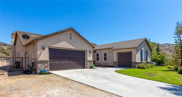 Image 2 for 3071 Crestview Dr, Norco, CA 92860