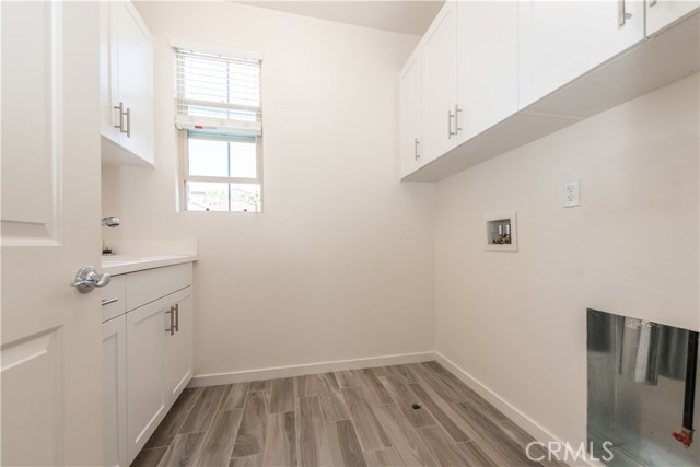 Detail Gallery Image 18 of 26 For 28 Fuchsia, Lake Forest,  CA 92630 - 4 Beds | 3 Baths