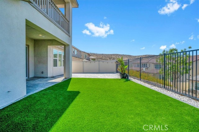 18150 Tableau Way, Saugus CA: https://media.crmls.org/medias/fe68be98-5256-4d35-98f7-f3aa826a1bc8.jpg