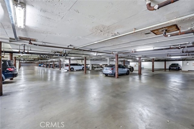 Detail Gallery Image 53 of 54 For 17711 Margate St #103,  Encino,  CA 91316 - 2 Beds | 1/1 Baths