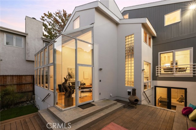 2704 Laurel Avenue, Manhattan Beach, California 90266, 4 Bedrooms Bedrooms, ,4 BathroomsBathrooms,Residential,Sold,Laurel,SB22216035