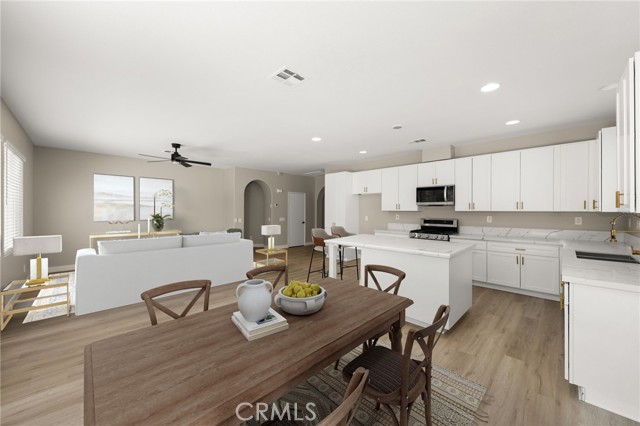 Detail Gallery Image 9 of 49 For 32106 Poppy Way, Lake Elsinore,  CA 92532 - 3 Beds | 2 Baths