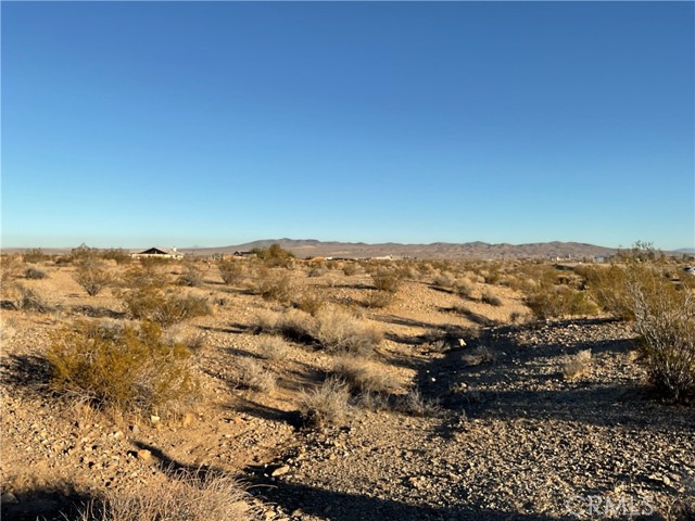 Detail Gallery Image 7 of 14 For 29000 Frontier, Helendale,  CA 92342 - – Beds | – Baths