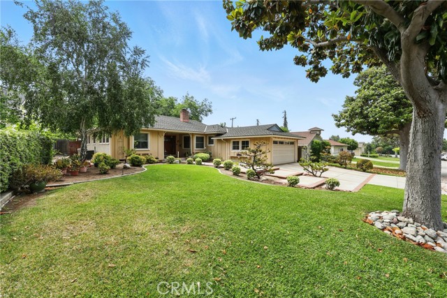 7604 Forest Avenue, Whittier CA: https://media.crmls.org/medias/fe6b00f6-4f02-4d7c-848f-5bbe45a5692d.jpg