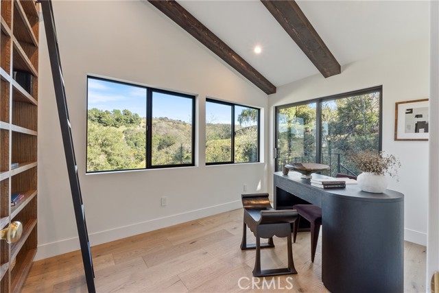 Detail Gallery Image 18 of 62 For 3250 Coldwater Canyon Ave, Studio City,  CA 91604 - 4 Beds | 4 Baths