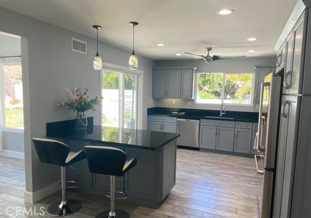 Detail Gallery Image 3 of 33 For 1459 Briarglen, Westlake Village,  CA 91361 - 3 Beds | 2 Baths