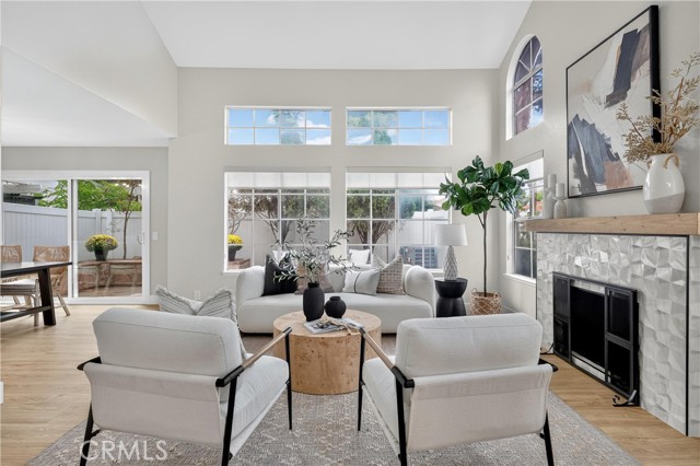 Detail Gallery Image 2 of 38 For 29 Carnation #64,  Rancho Santa Margarita,  CA 92688 - 3 Beds | 2/1 Baths