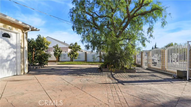 Detail Gallery Image 6 of 39 For 8838 Murietta, Panorama City,  CA 91402 - 3 Beds | 2 Baths