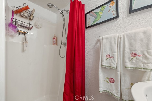 Detail Gallery Image 18 of 30 For 211 W Myrtle St, Hanford,  CA 93230 - 2 Beds | 2 Baths