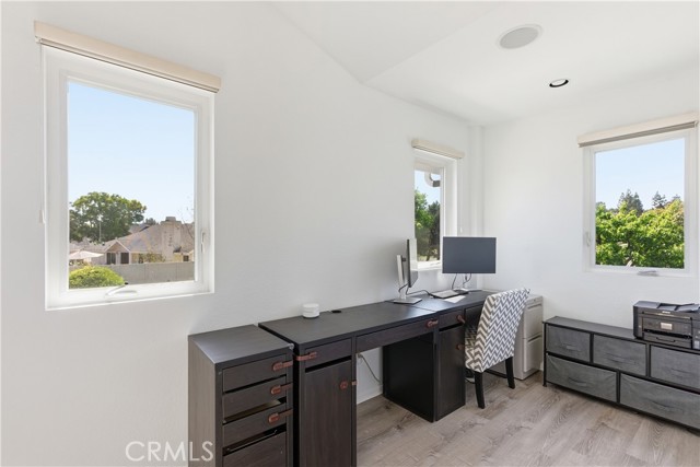 Image 17 of 33 For 14 Dry Creek