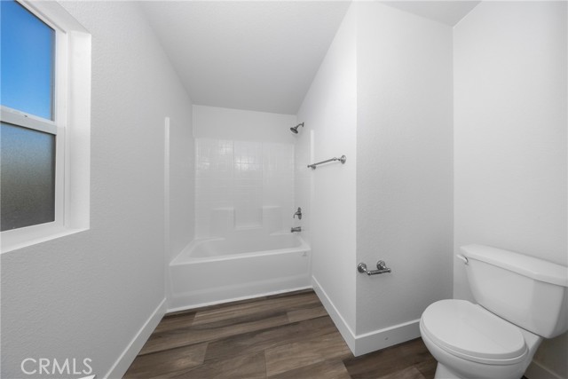 Detail Gallery Image 15 of 32 For 1855 E Riverside Dr #252,  Ontario,  CA 91761 - 3 Beds | 2 Baths