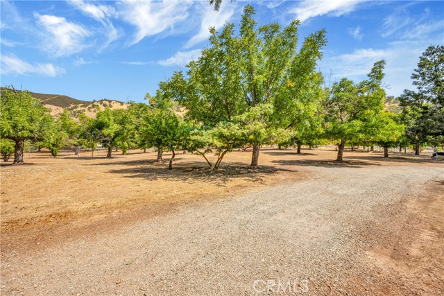 Detail Gallery Image 26 of 32 For 13660 Eastlake Dr, Clearlake,  CA 95422 - 2 Beds | 2 Baths