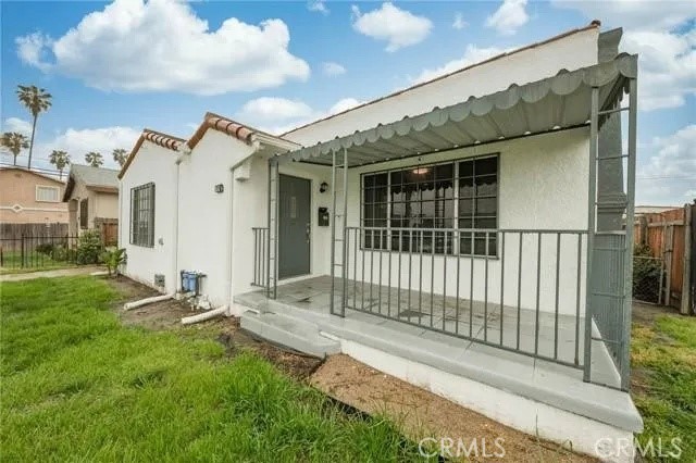 Detail Gallery Image 6 of 51 For 1818 W 81st, Los Angeles,  CA 90047 - 4 Beds | 2 Baths