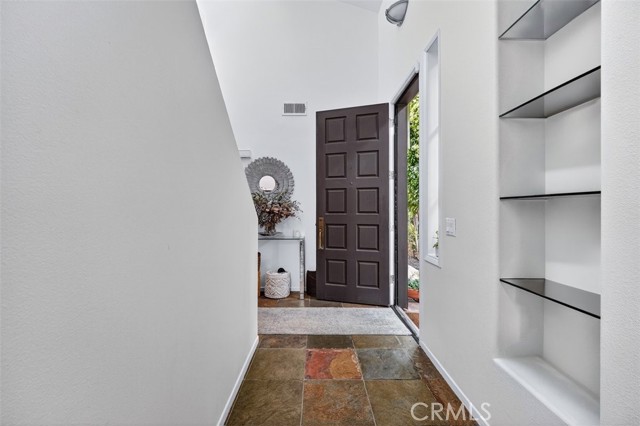 Detail Gallery Image 7 of 32 For 23039 Park Privado, Calabasas,  CA 91302 - 3 Beds | 3 Baths