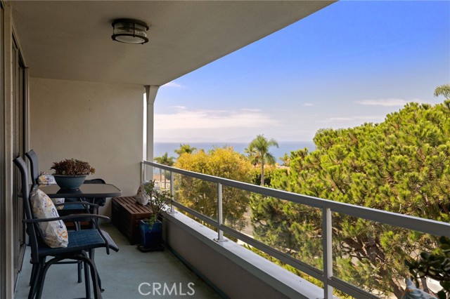 Detail Gallery Image 9 of 50 For 32700 Coastsite Dr #306-F,  Rancho Palos Verdes,  CA 90275 - 2 Beds | 2 Baths