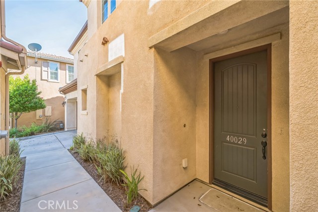 Detail Gallery Image 3 of 32 For 40029 Calle Real #28,  Murrieta,  CA 92563 - 4 Beds | 2/1 Baths