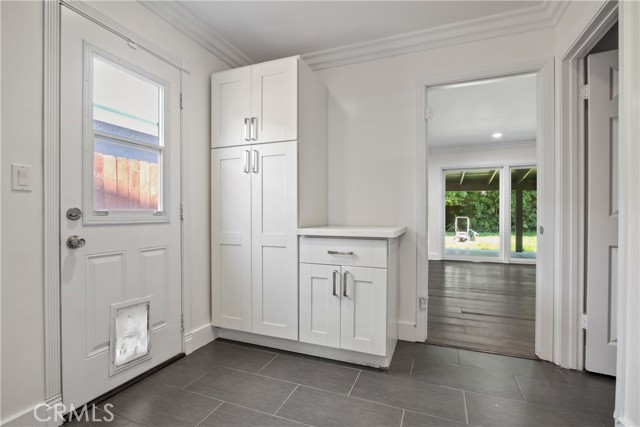 Detail Gallery Image 9 of 27 For 14822 Foxcroft Rd, Tustin,  CA 92780 - 3 Beds | 2/1 Baths