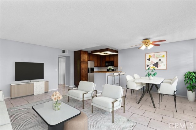 Front Image Thumbnail for CRPW25275438