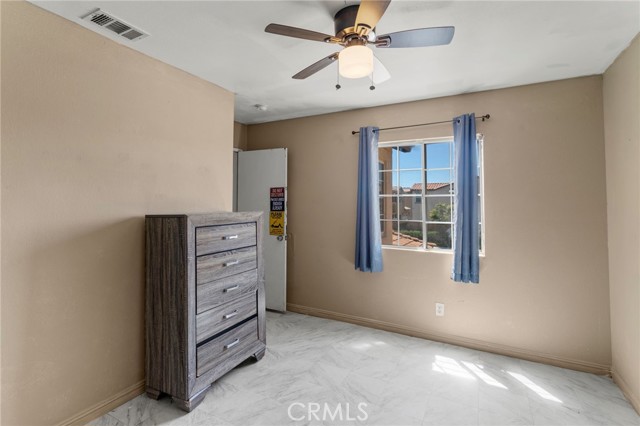 Detail Gallery Image 16 of 21 For 2293 Medical Center Dr, Perris,  CA 92571 - 3 Beds | 2/1 Baths