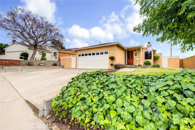 2212 Fisher Court, Redondo Beach, California 90278, 3 Bedrooms Bedrooms, ,1 BathroomBathrooms,Residential,Sold,Fisher Court,SB24048317