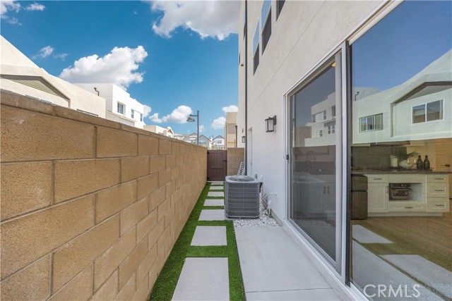 Detail Gallery Image 52 of 72 For 251 Tank, Irvine,  CA 92618 - 4 Beds | 3/1 Baths