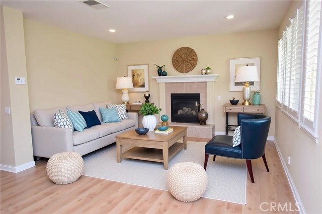 Detail Gallery Image 6 of 41 For 28721 Meadow View Dr, Menifee,  CA 92584 - 6 Beds | 3 Baths