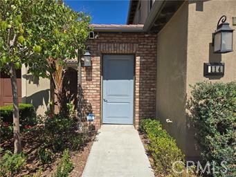 Detail Gallery Image 2 of 3 For 114 Globe, Irvine,  CA 92618 - 4 Beds | 3 Baths