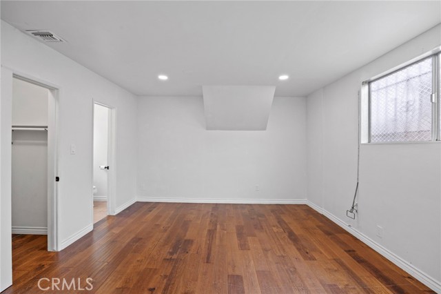5183 Inglewood Boulevard, Culver City CA: https://media.crmls.org/medias/fe73406d-92ef-4835-960e-52956d2c70f2.jpg