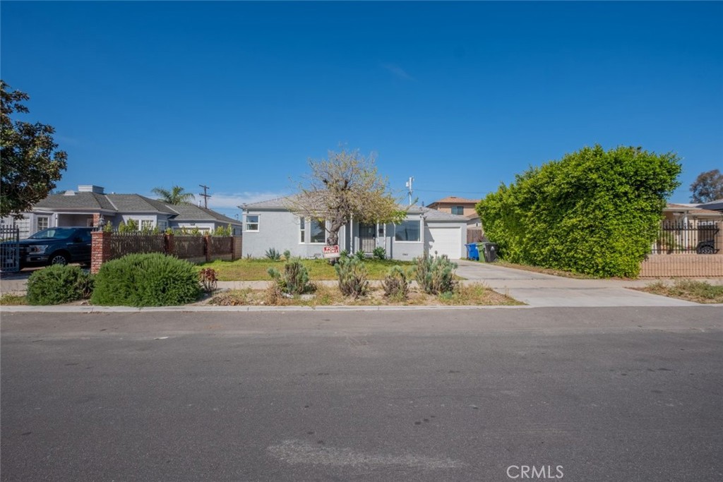 6529 Kraft Avenue