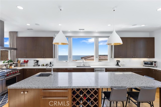 Detail Gallery Image 22 of 67 For 308 17th St, Manhattan Beach,  CA 90266 - 4 Beds | 3/1 Baths