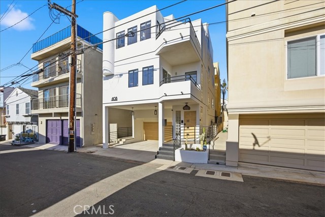 608 Palm Drive, Hermosa Beach, California 90254, 2 Bedrooms Bedrooms, ,2 BathroomsBathrooms,Residential,For Sale,Palm,SB26088243