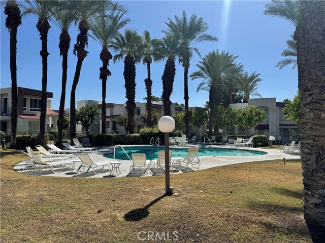 401 S El Cielo #212, Palm Springs, CA 92262
