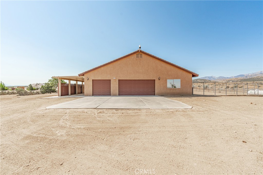 6929 Rattlesnake Road