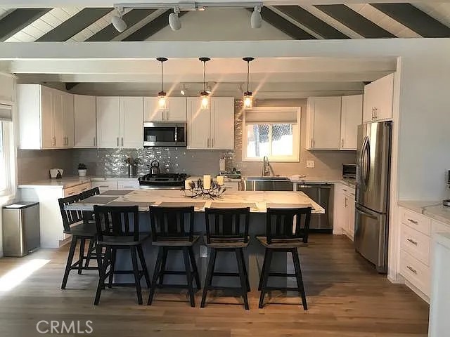 Detail Gallery Image 1 of 9 For 42983 Fern Ave, Big Bear Lake,  CA 92315 - 2 Beds | 1 Baths