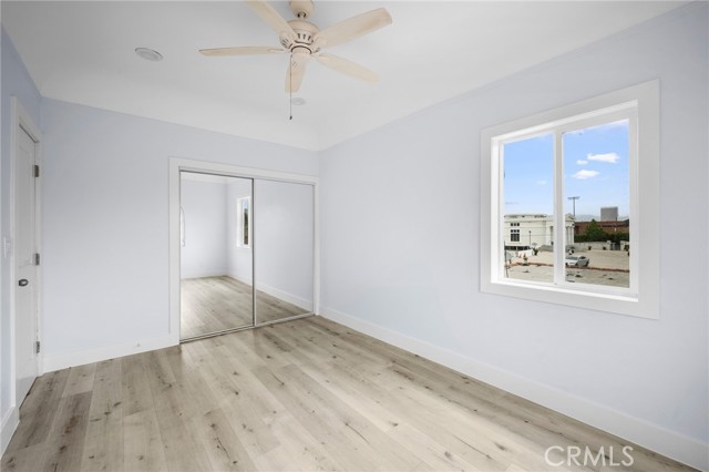 1641 S Catalina Street, Los Angeles CA: https://media.crmls.org/medias/fe78b08e-a026-4f13-8987-0554e1ec313d.jpg