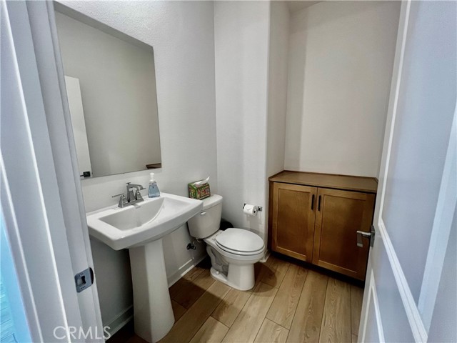 Detail Gallery Image 8 of 29 For 2652 Sprout Ln #102,  Corona,  CA 92883 - 4 Beds | 3/1 Baths