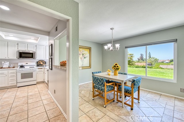 Detail Gallery Image 7 of 56 For 28046 Espinoza, Mission Viejo,  CA 92692 - 2 Beds | 2 Baths
