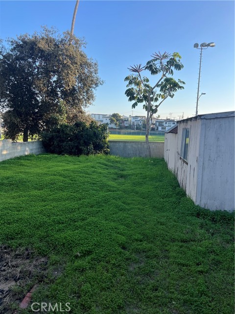 Detail Gallery Image 12 of 24 For 500 11th St, Hermosa Beach,  CA 90254 - 3 Beds | 1 Baths