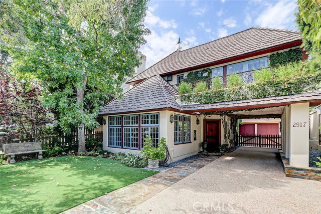 2917 N Poinsettia Avenue, Manhattan Beach CA: https://media.crmls.org/medias/fe7a8e7b-c8c1-42e1-abe0-0ed899e7f6fb.jpg