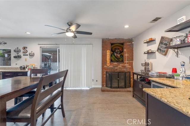 1911 E Boca Raton Court, Ontario CA: https://media.crmls.org/medias/fe7ac57b-5dee-400b-9780-fb644d9385ec.jpg