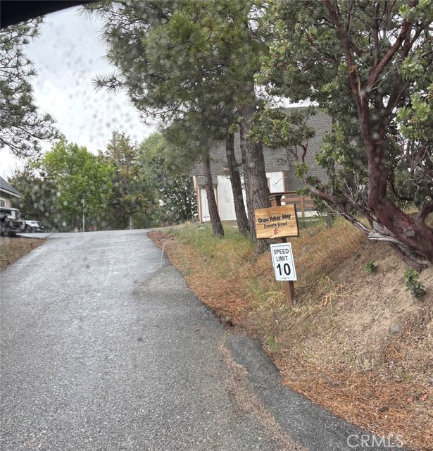 0 Aleutian Drive, Lake Arrowhead CA: https://media.crmls.org/medias/fe7ad773-5972-4c9d-8a77-2014aac452e4.jpg