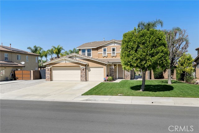 Detail Gallery Image 3 of 63 For 14286 Fairchild, Corona,  CA 92880 - 4 Beds | 2/1 Baths